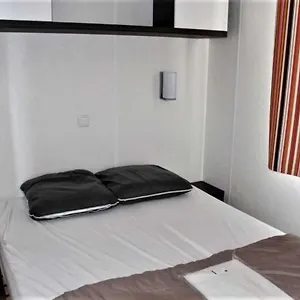 Chalet 3 Etoiles - Piscine - Eeebae Rocamadour